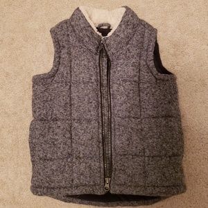 Gray 2T boys puffer vest